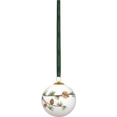 Kähler Hammershøi Christmas Kugle 2025 Ø6 cm Hvid m. Deko Hvid Str Ø6 cm - Juletræspynt hos Magasin