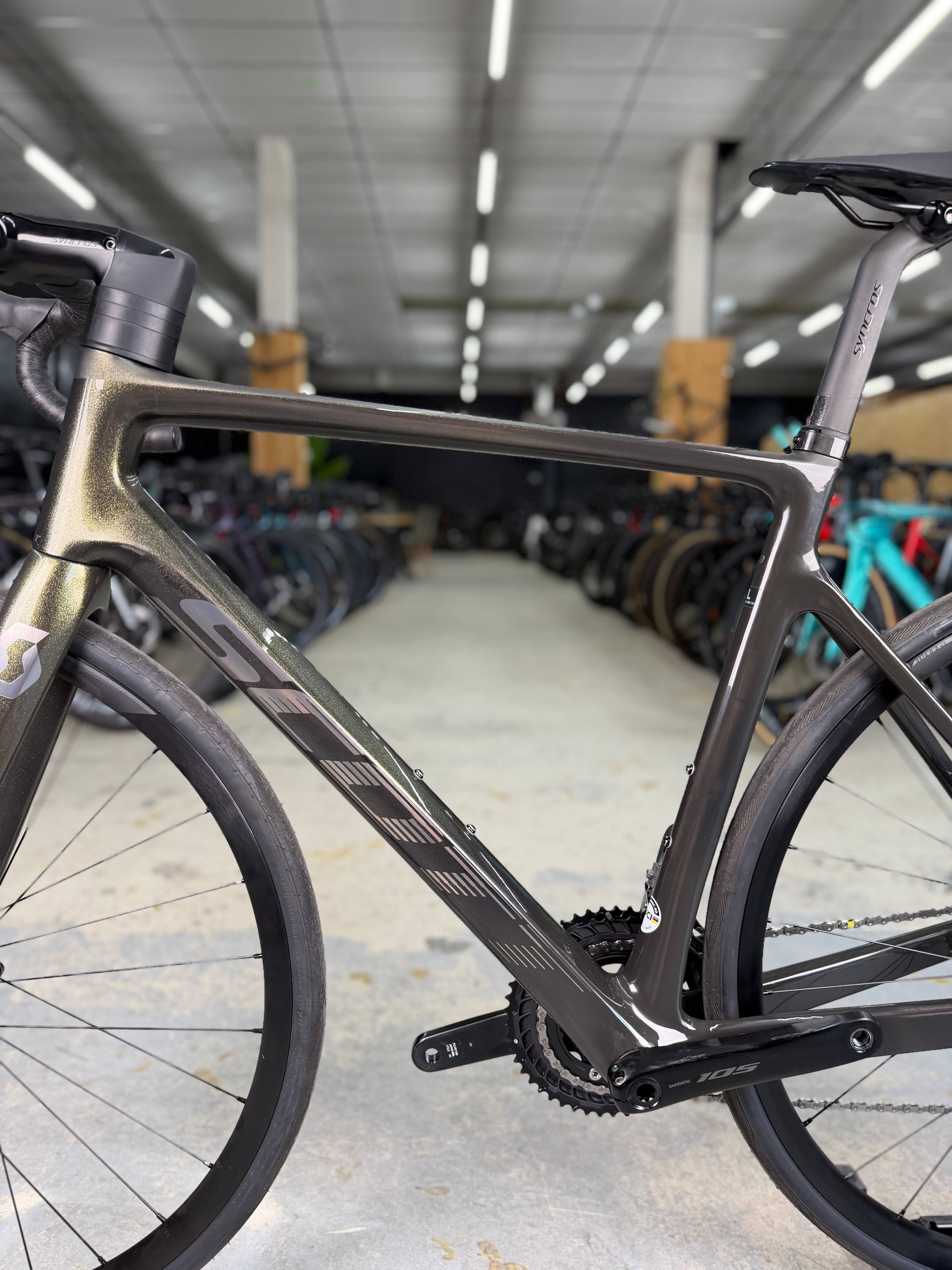 Scott Addict RC Di2 Carbon - Shimano 105 Di2 - Aluminium