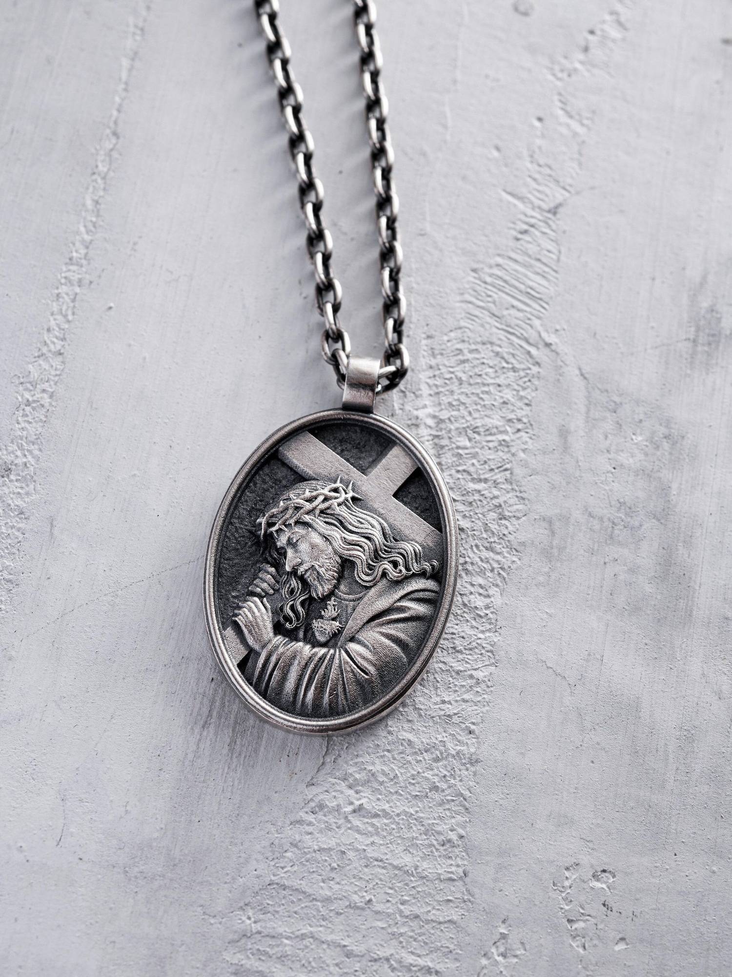 REYTEL Pendant 'JESUS CHRIST. REDEMPTION'  sølv