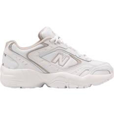 New Balance 452 Sneakers Kvinde Hvid Sneakers Str 8-D - hos Magasin