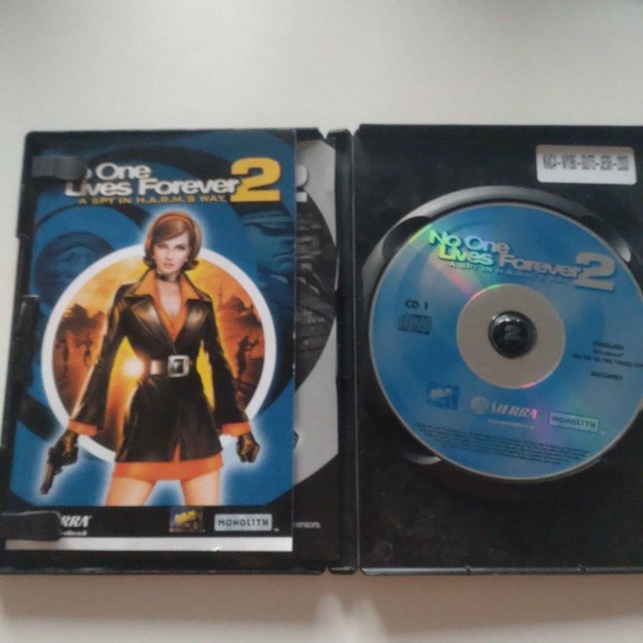 No One Lives Forever 2: A Spy in H.A.R.M.'s Way (PC CD-ROM)