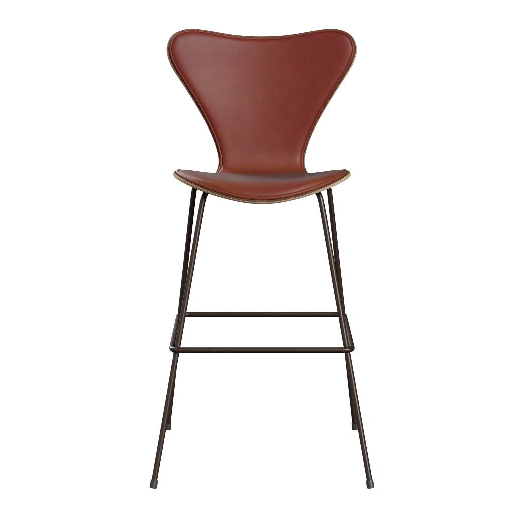 Fritz Hansen - 3197 høj barstol, naturfiner og forsidepolstret i Grace læder Valnød - Kastanjebrun læder - Brown Bronze stel - Jacobsen Plus