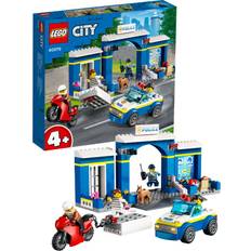 LEGO City Police 60370 Jakt vid Polis Stationen