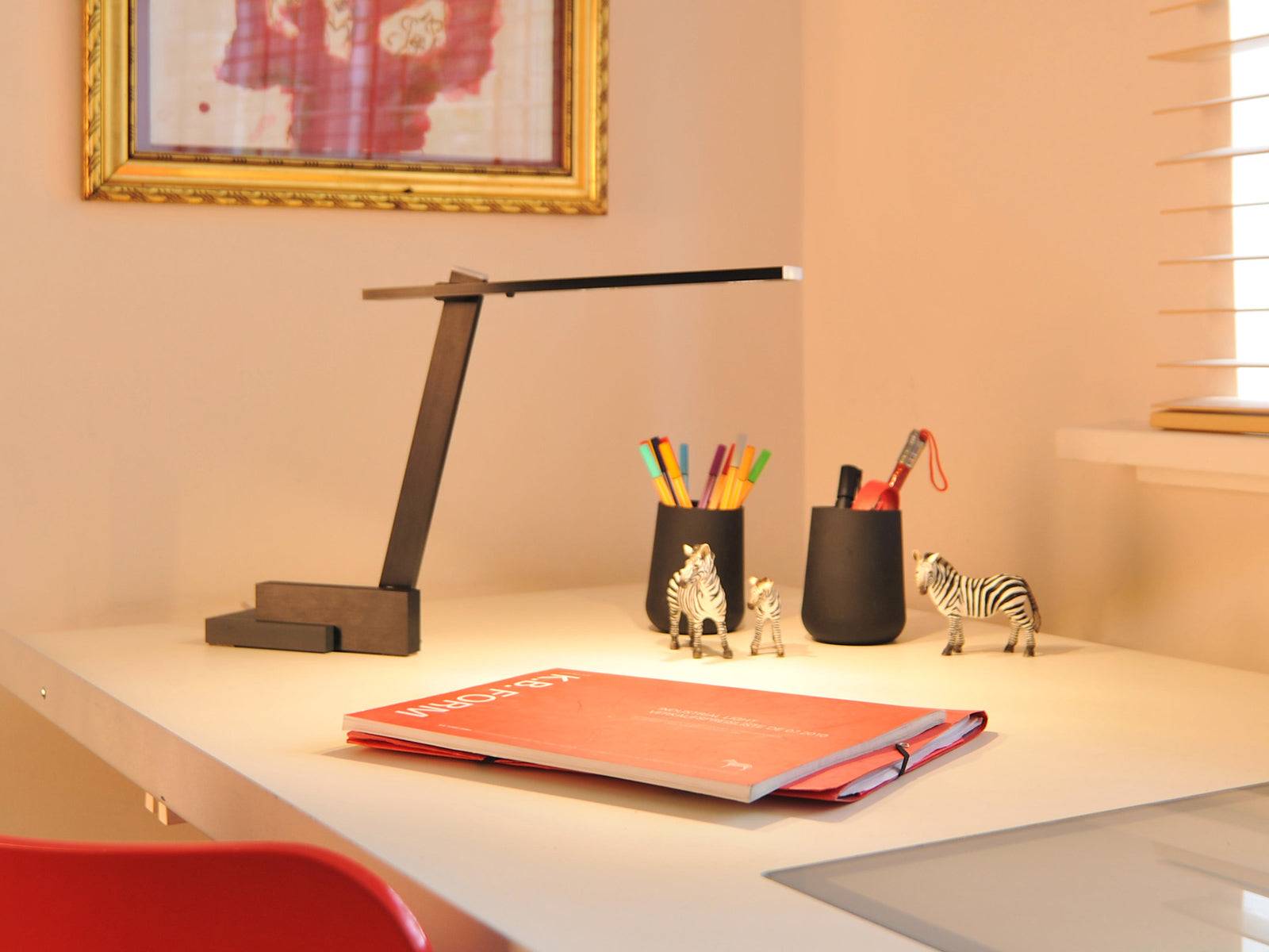 Nastrino Pico bordlampe BYOK - Bordfod / Mat sort eloxiert børstet aluminium