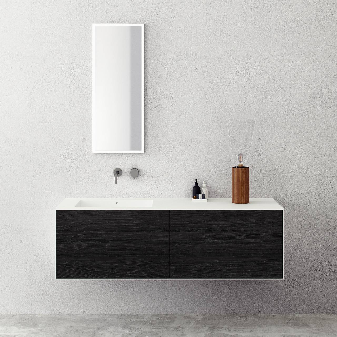 Copenhagen Chic 160L - Corian® Smoked Black Oak Badeværelsesmøbel - fra Bad&Stil.