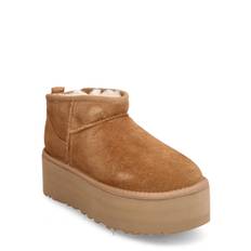 UGG W Classic Ultra Mini Platform Brun