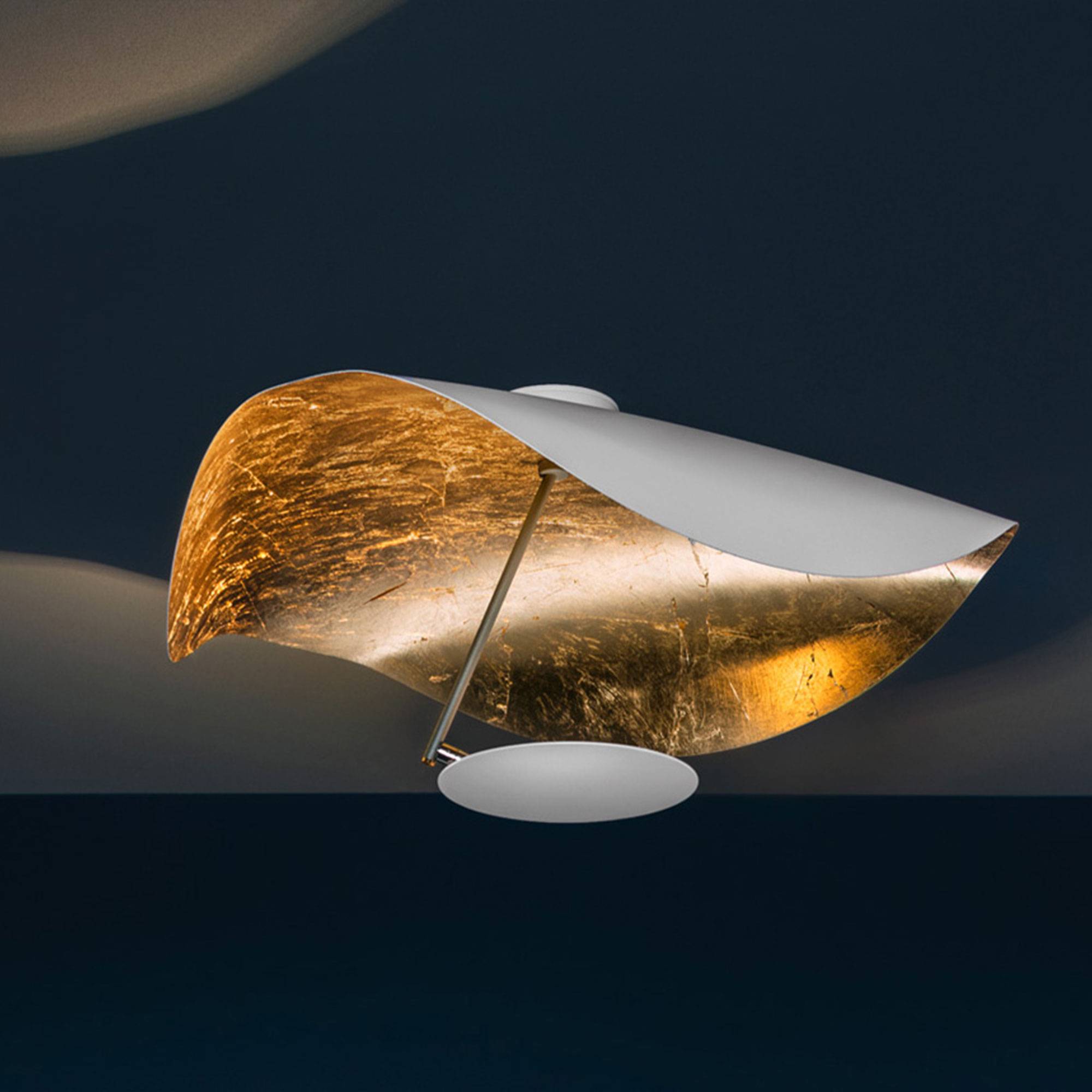 Catellani & Smith - Lederam Manta CWS1, Vit/Guld/Borstad - Væglamper - Enzo Catellani - Guld,Hvid - Metal