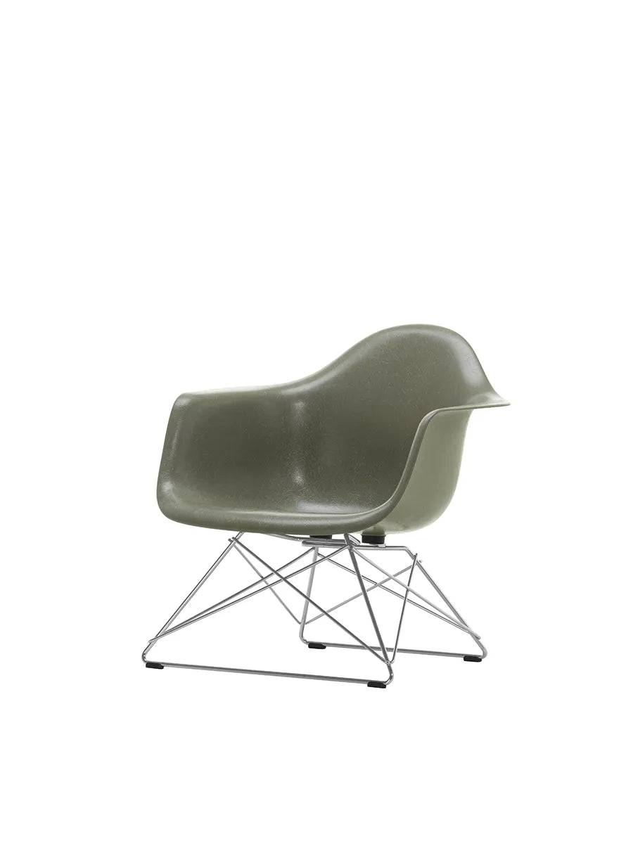 Eames Fiberglass Armchair LAR, forkromet fra Vitra Eames Raw Umber - Jacobsen Plus
