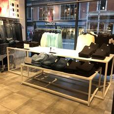 Podie/Bord, Begagnad butiksinredning