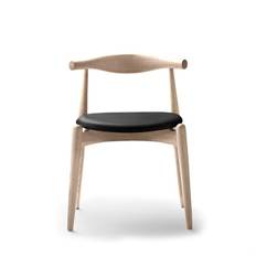 Carl Hansen & Søn CH20 Elbow Spisebordsstol Læder Sæbebehandlet Eg Thor 301 (Sort)