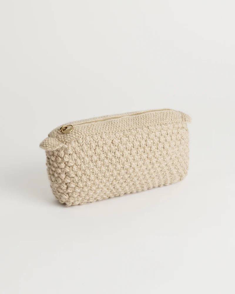 Aiayu Helen Classic Clutch Wheat.