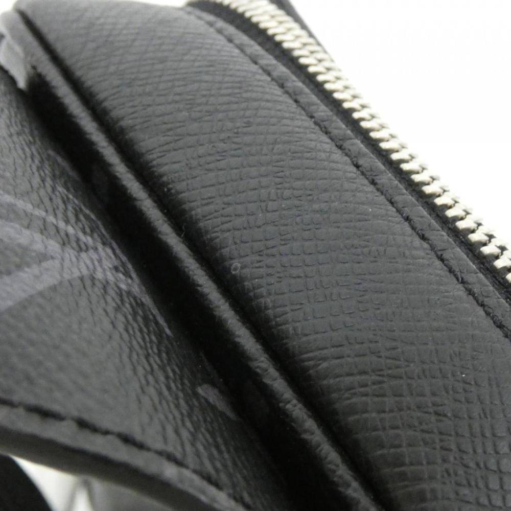 Louis Vuitton Vintage Louis Vuitton Crossbody Bag L 21cm x W 13cm x D 5cm - Crossbody Tasker hos Magasin.