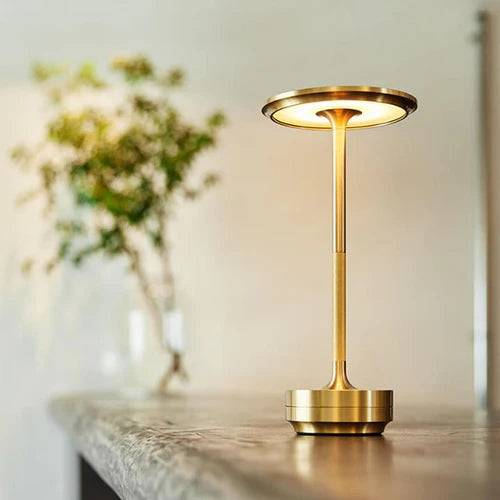 Ambiancelight - Trådlös uppladdningsbar bordslampa. - Guld (Mässing)