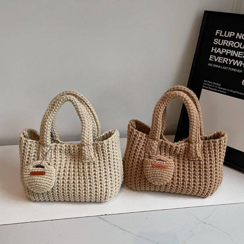 Koreansk Retro Handgjord Virkad Väska Casual Handväska Axelväska Höst Och Vinter Ny Mini Toteväska Damens Armhåleväska beige