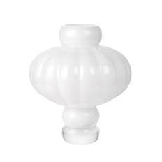 Louise Roe Balloon vase - 08 - Opal White