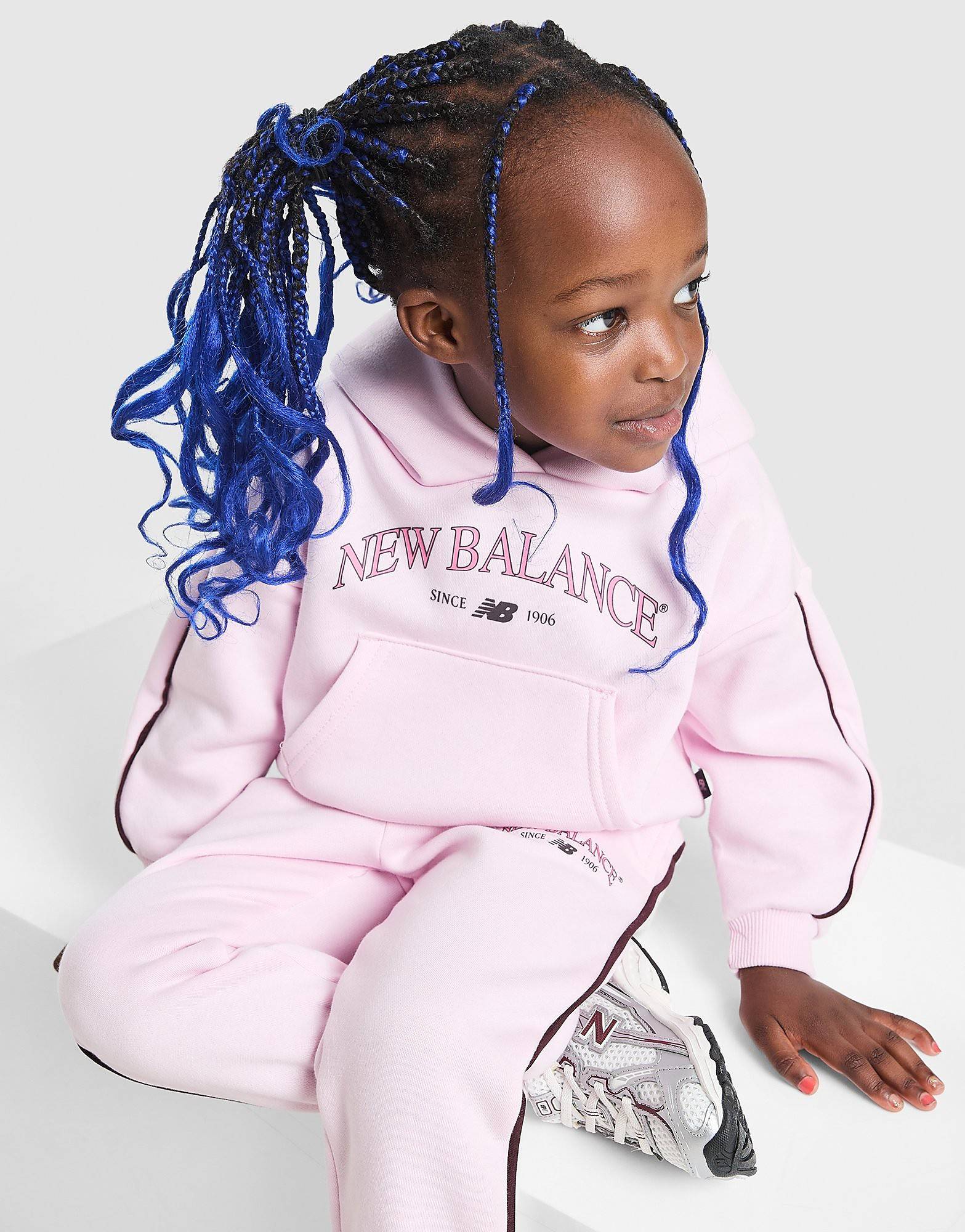 New Balance Girls' Varsity Overhead Tracksuit Infant, rosa - 36M