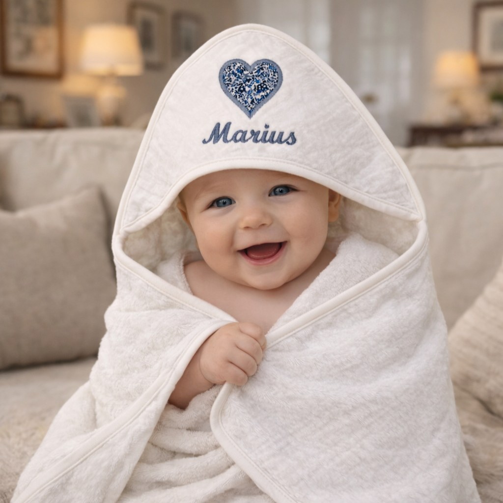 Baby håndklæde med navn (Liberty - Blå)