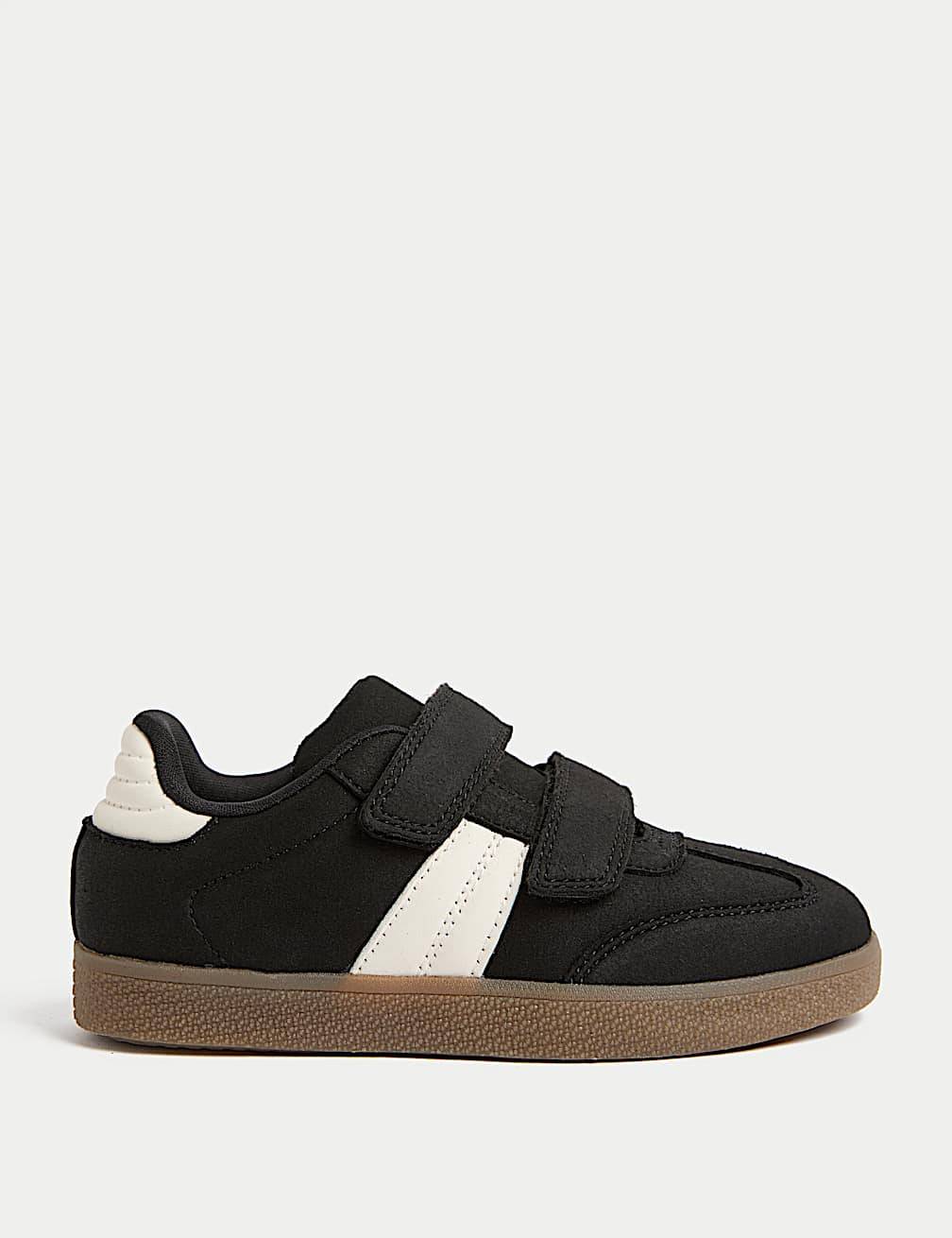 Kids' Trainers (4 Small - 2 Large)