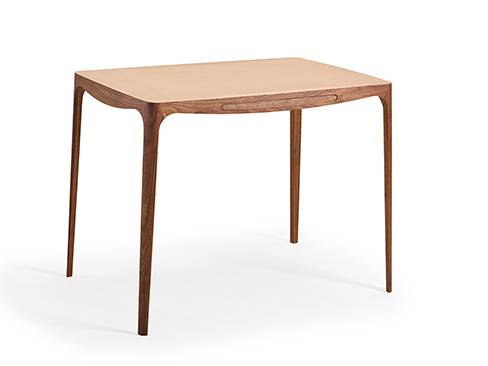 AK 1310 Ro skrivebord - Naver Collection