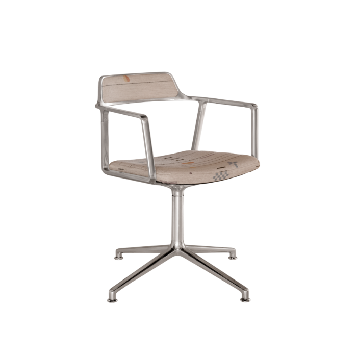 VIPP - 452 SWIVEL CHAIR - Montafon House