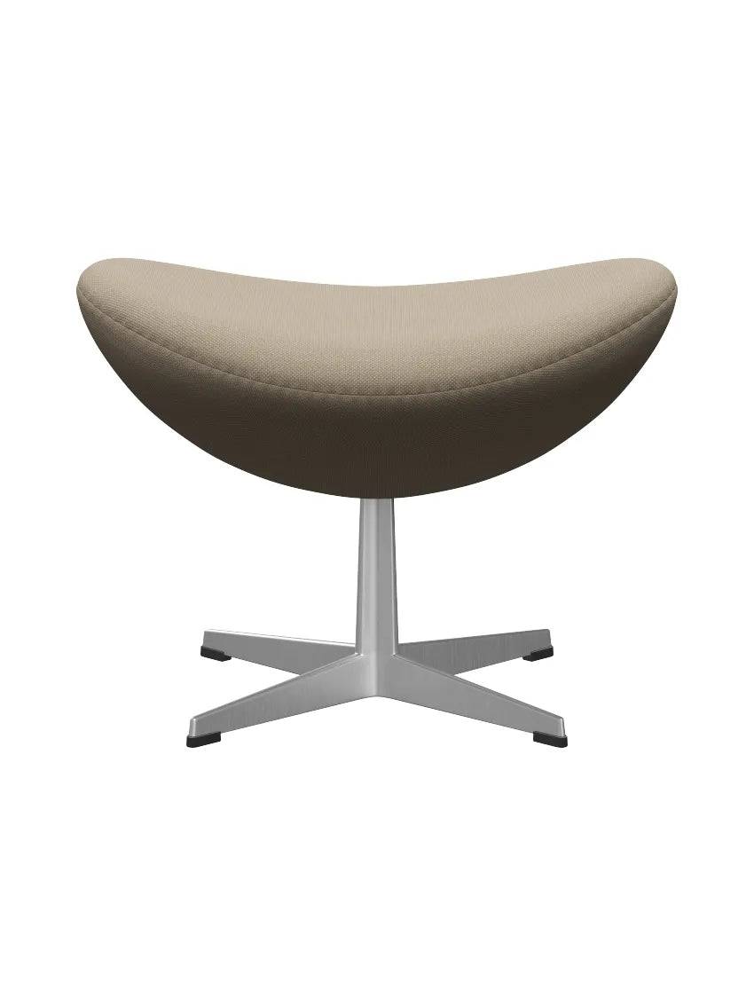 3127 Fodskammel til Ægget af Arne Jacobsen stofgr. 2 Steelcut / 240 Beige - Jacobsen Plus