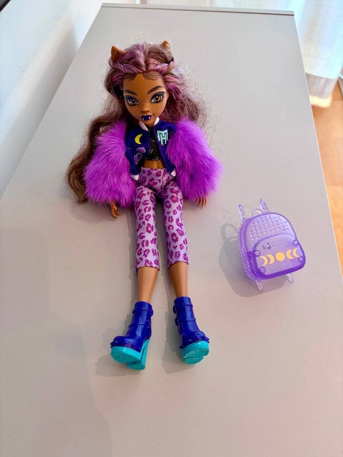 Monster High Clawdeen Wolf docka med tillbehör