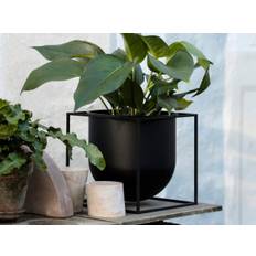 Audo Copenhagen Kubus Flowerpot 23 (sort metal)