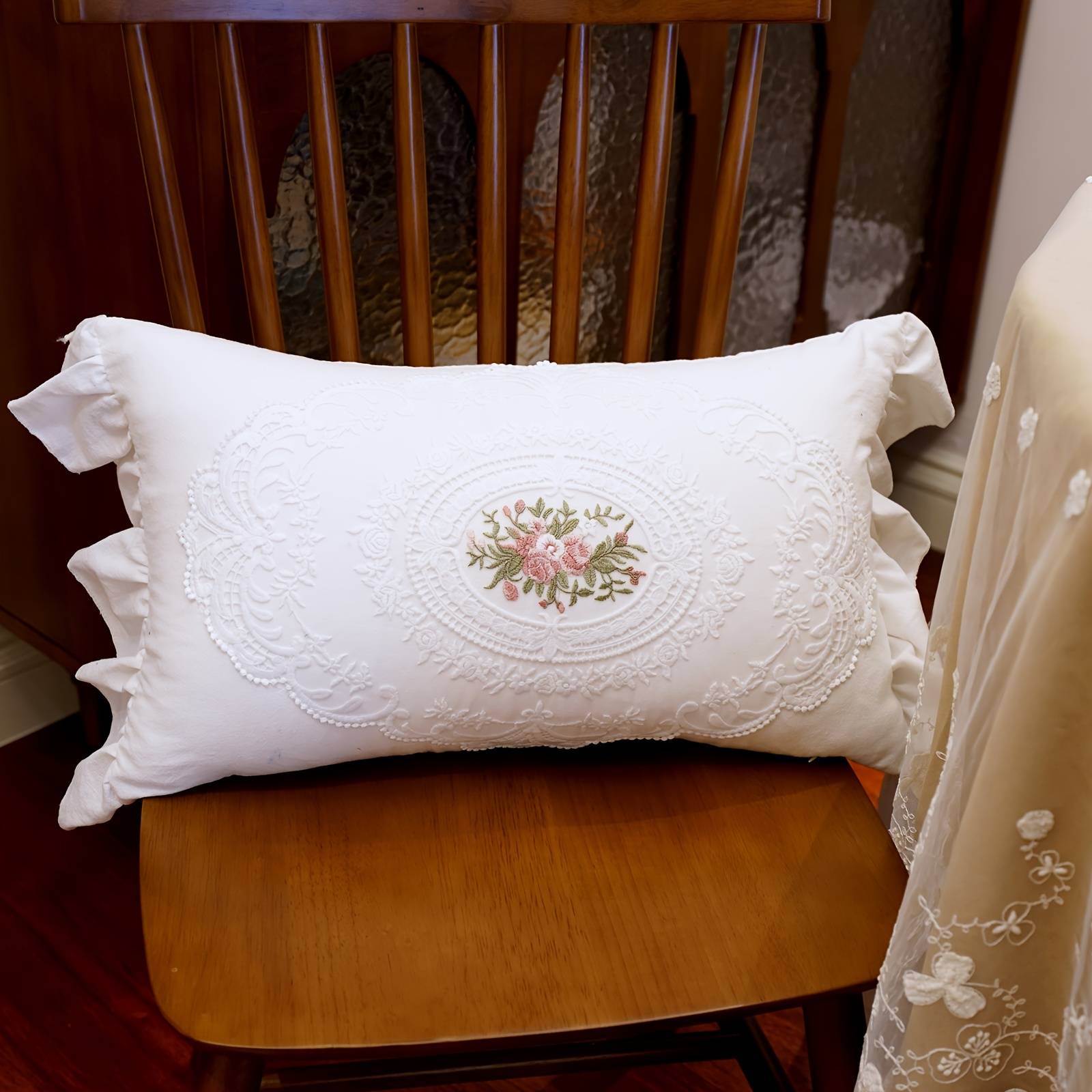 A White Lace Pillowcase With An Instagram-style Hem, Perfect For A Girly Princess-themed Room, Sofa, Or Bed Cushion Cover