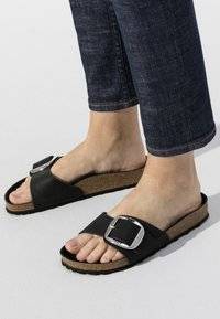 MADRID BIG BUCKLE REGULAR - Sandaler - black