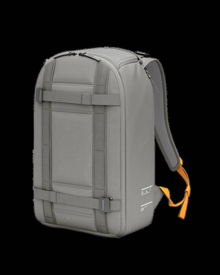 db Ramverk Backpack 26L - Sand.