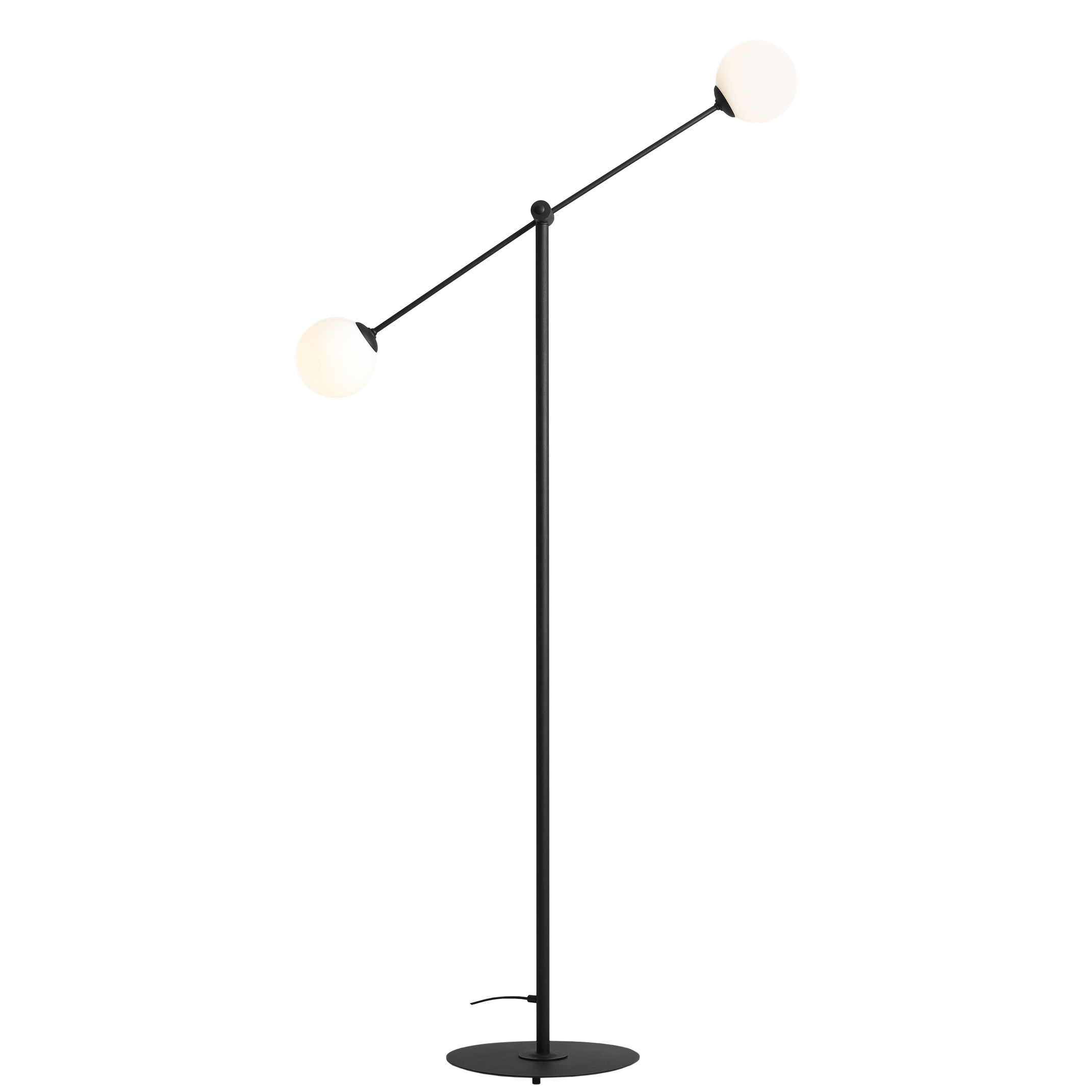 Ohio svart golvlampa metallsvart med mjölkig skärm