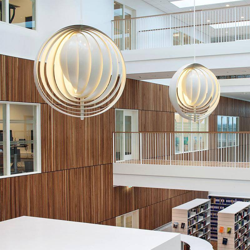 Rotating Moon Chandelier Restaurang Café Sovrum Bar Showroom Entryway Ljuskrona white