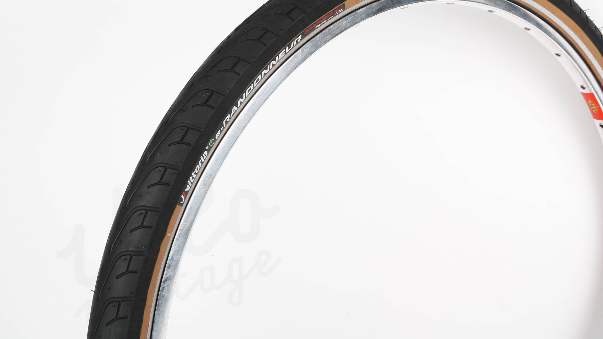 Vittoria Randonneur Graphene 2.0 | 700x48c | 50-622 | Black / Tanwall