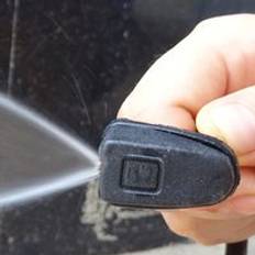 Bil vindrutetorkare torkare vattensprutmunstycke för nissan juke qashqai opel astra jh kia ceed sorento skoda octavia a5 a7 2