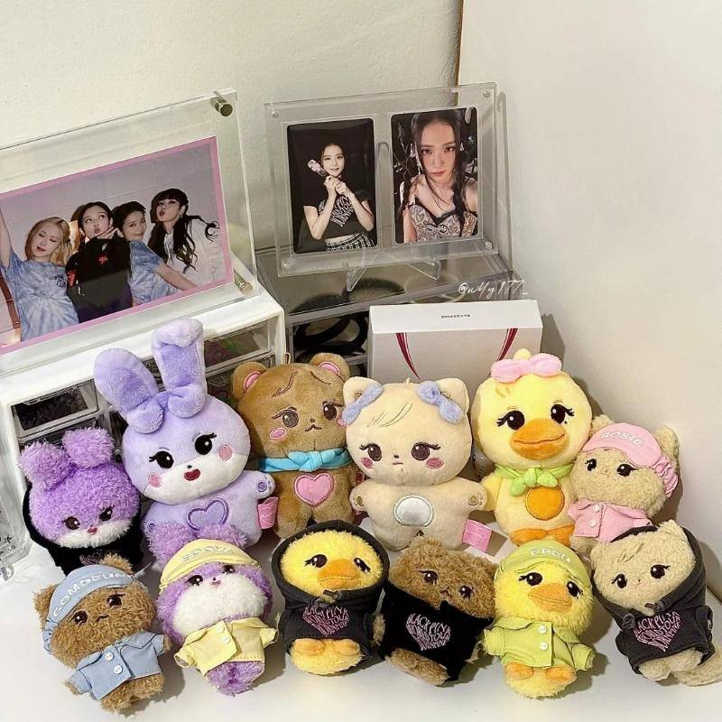 20cm K-pop Plush Doll Stuffed Toy Bornpink Pendants Pillow Gift Fans JISOO JENNIE ROSE LISA for Cuddly Huggable Comfort Kawaii Adorable Fluffy Soft