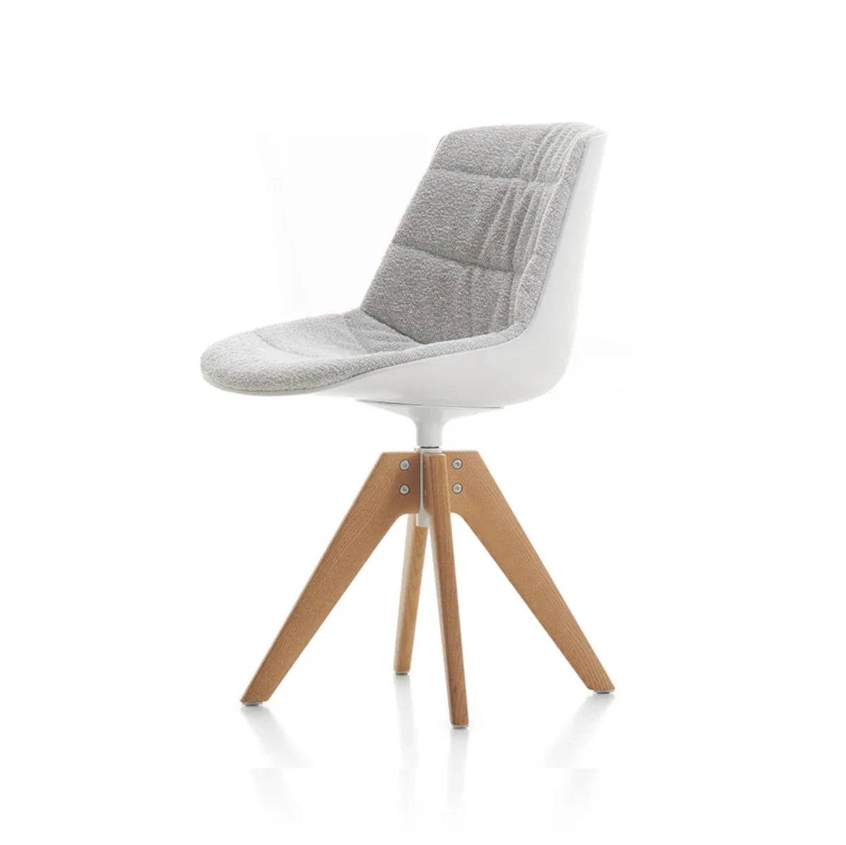 Mdf Italia Flow Chair - 4 Træben (VN) - Frontpolstret - Lead Grey / Mørkbejdset Eg