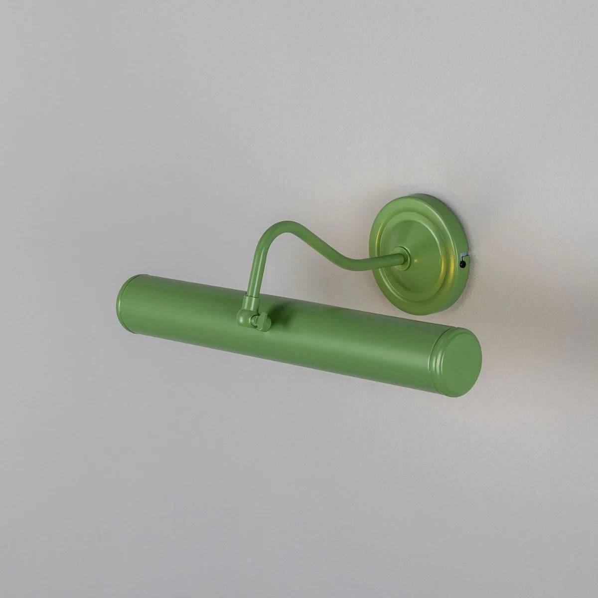 Elle Solid G9 malerilampe - Powder-Coated Sage Green