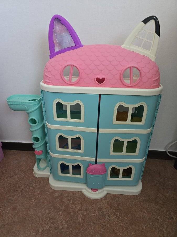 Gabby's Dollhouse med figurer och tillbehör