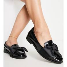 ASOS DESIGN Wide Fit – Mentor – Svartlackade platta loafers med rosett-Svart/a