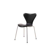 Fritz Hansen - 3107 Serie 7 - Arne Jacobsen Klassisk design Stol i ægte læder (Sort/krom)
