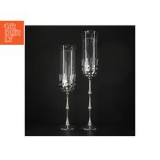 Elegante lysestager i glas og metal fra Bjørn Wiinblad (str. 60 cm. og 50 cm)