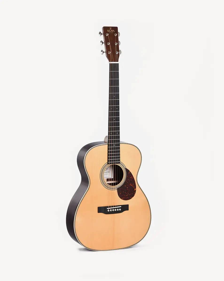Sigma SOMR-28M w. Softshell Case