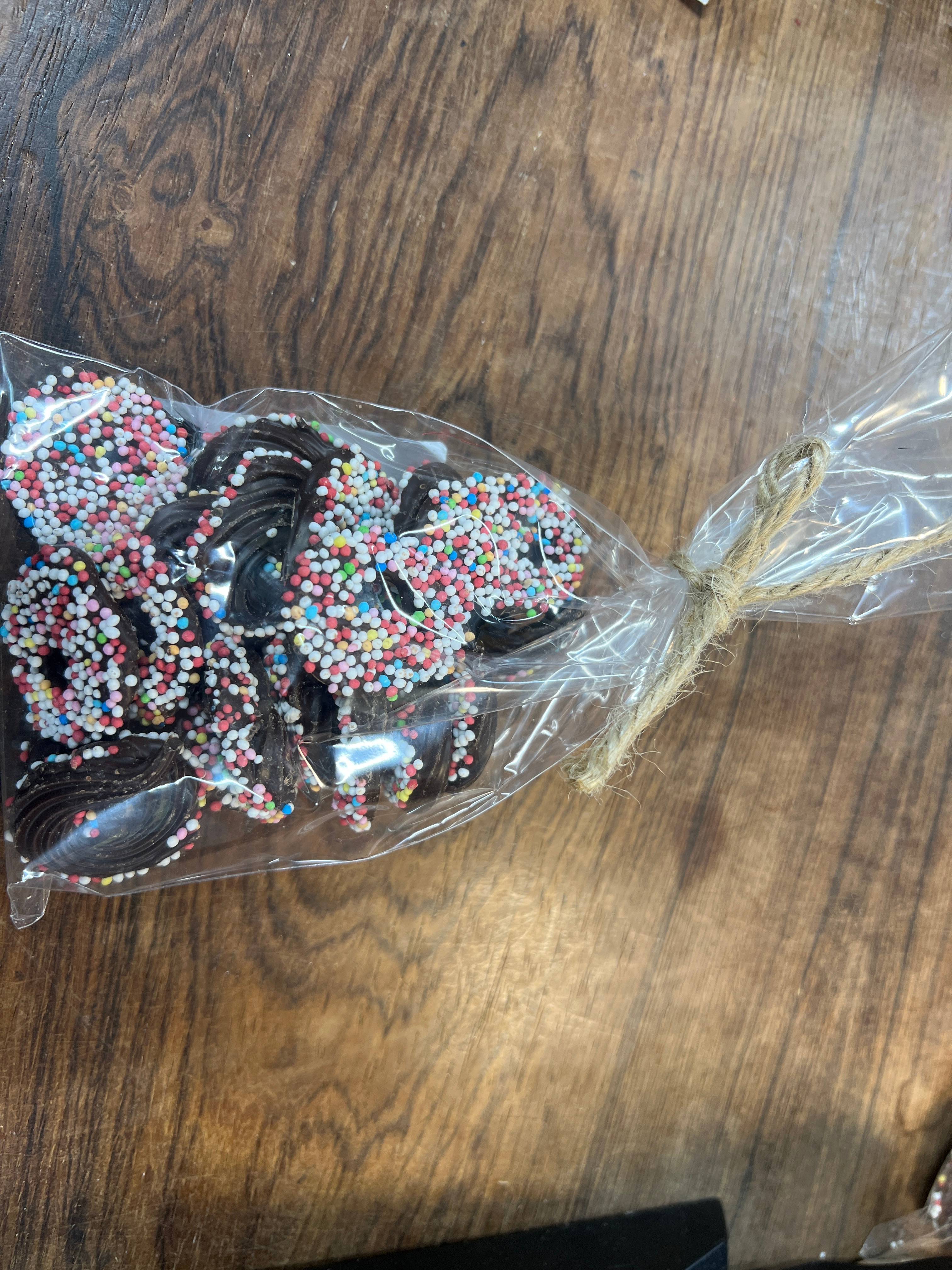 Chokolenten, Harlekin ringe, mørk chokolade med tivolikrymmel, ca. 100 g.
