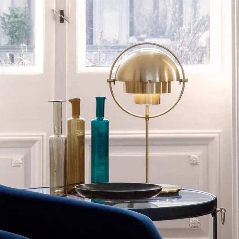 Stilren Glöd - Lyxig LED Bordslampa i Svart och Guld - Guld / Kall vit / 28cm x 46cm