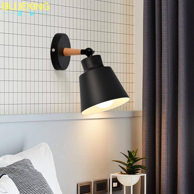 Nordisk Kreativ Massivt Trä Vägglampa för Sovrum, Korridorer och Barnrum