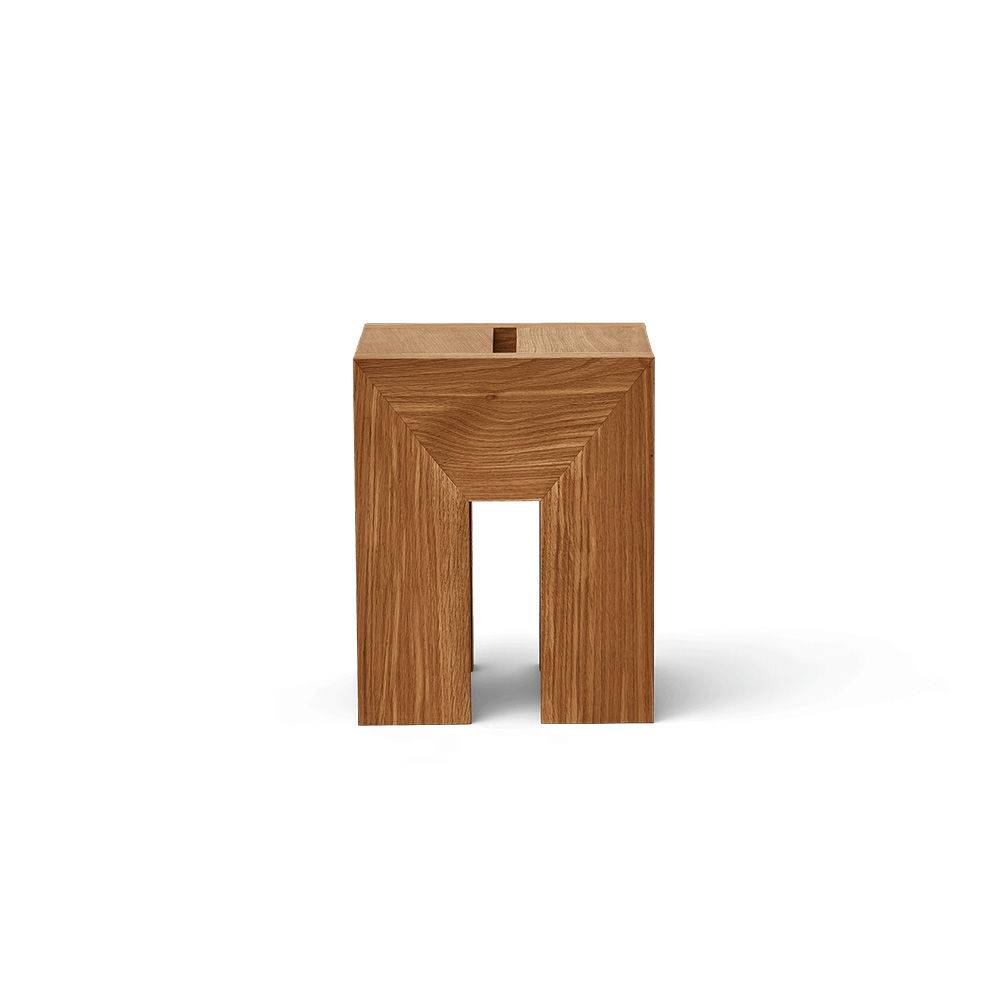 Form & Refine Monolith Sidobord Oak