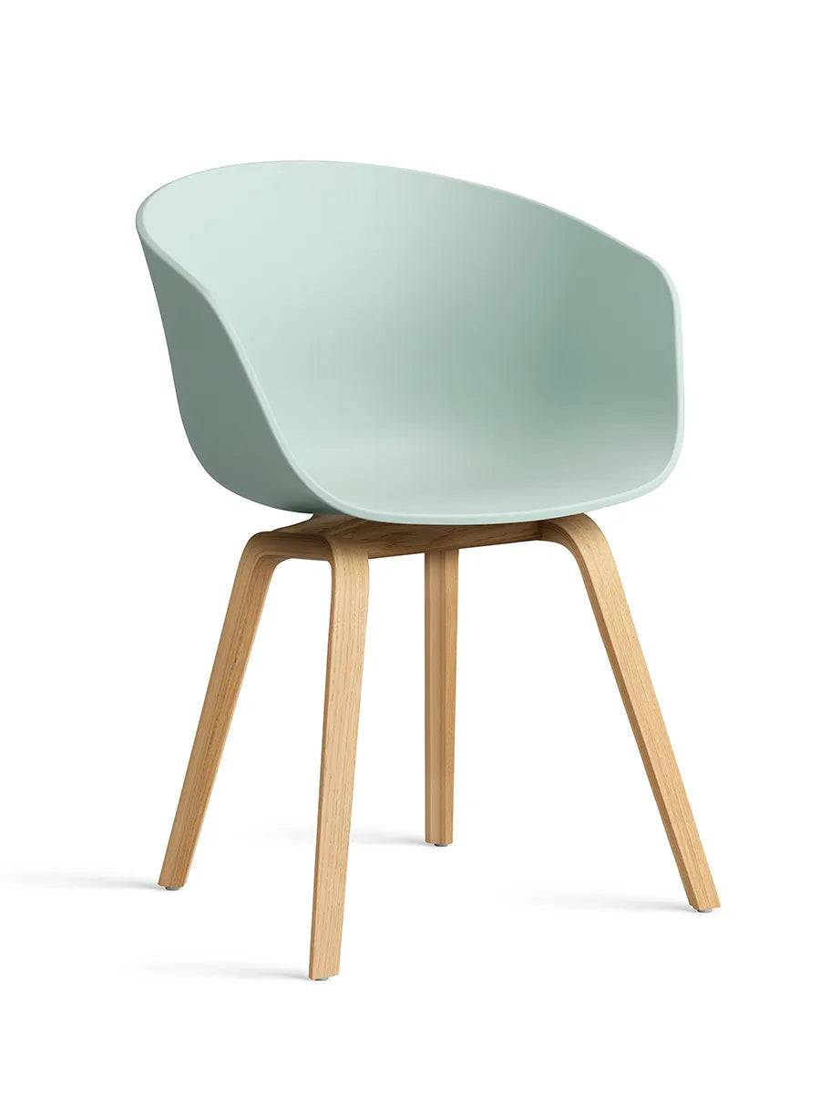 About a Chair AAC22 fra Hay Dusty Mint / Lakeret eg - Jacobsen Plus