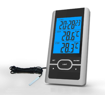 Inne/ute termometer med klocka