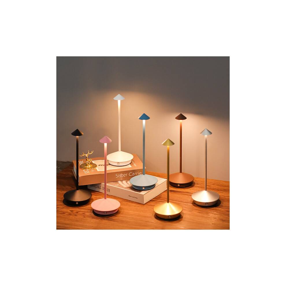 Zafferano Pina Pro LED bordlampe i aluminium, IP54 Vandtæt (indendørs/udendørs, EU-stik) Sandpink