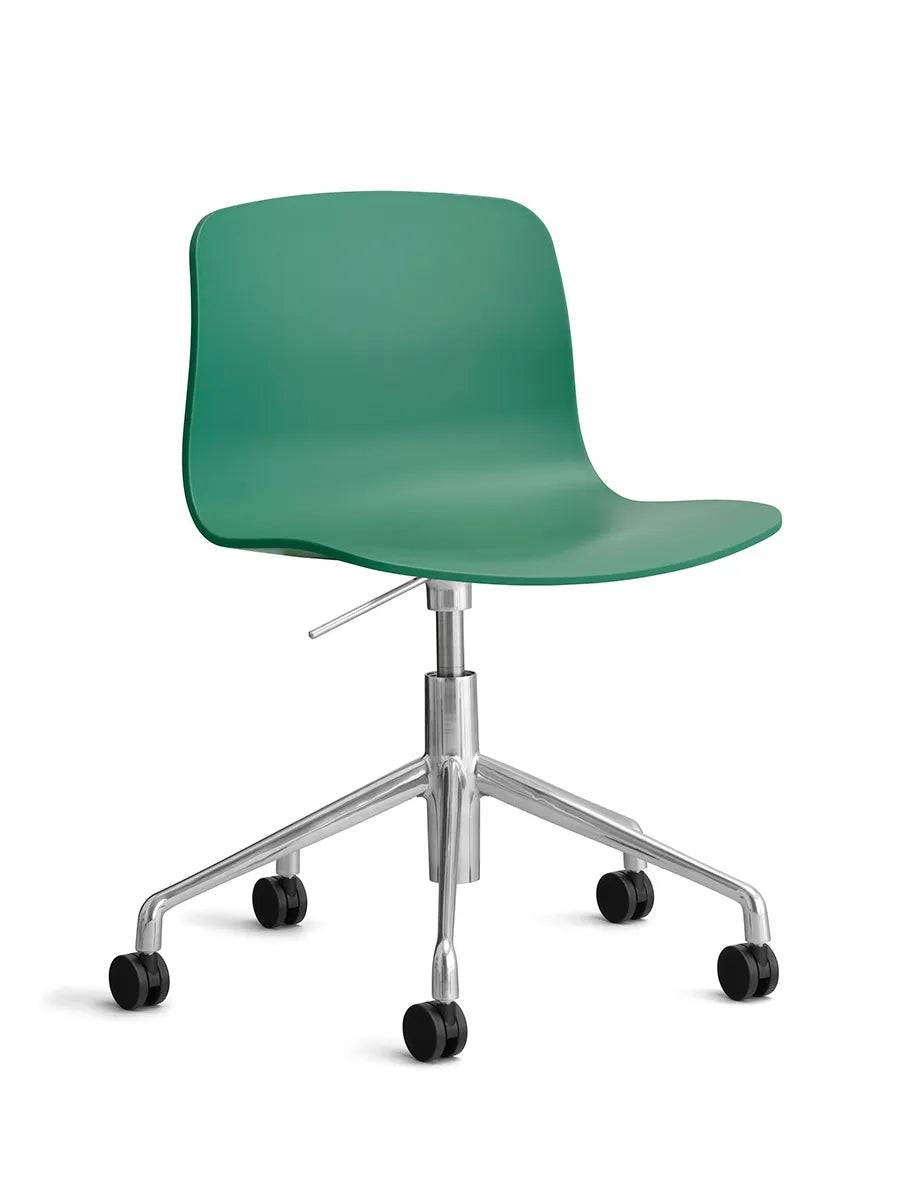 About a Chair AAC50 fra Hay Teal Green / Poleret aluminium - Jacobsen Plus
